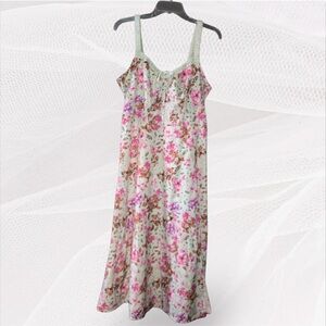 Size 1x 14/16 Floral Print Women's sleeveless midi dress with slit